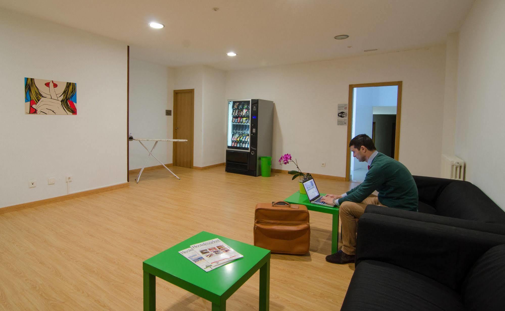 Hotel Centro Vitoria Autocheckin Extérieur photo